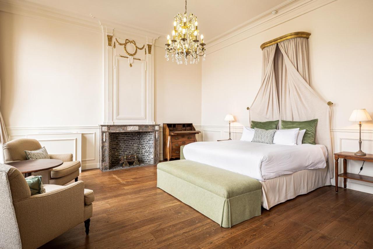 hotel de tuileries brugge bed