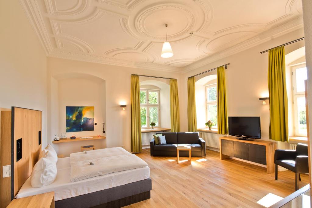Hotel Kloster Holzen romantische strasse