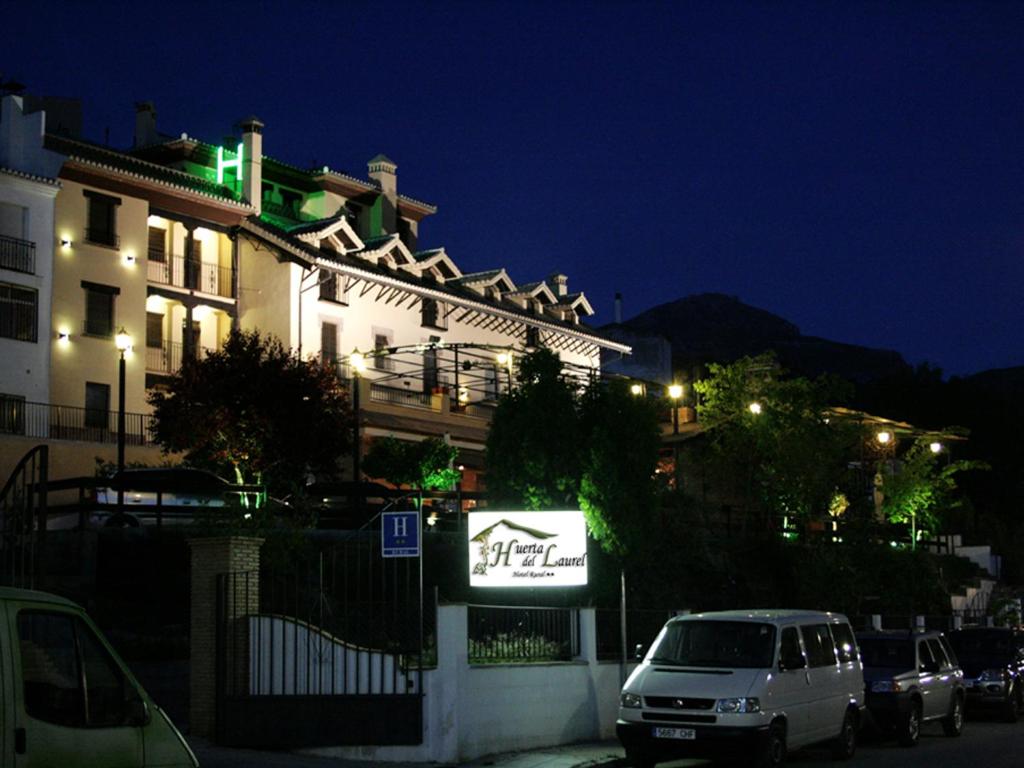 hotel rural huerta del laurel moachil andalusie gevel