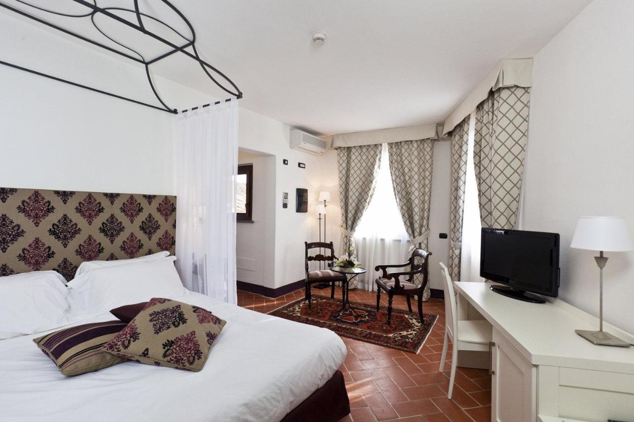 hotel san miniato san miniato toscane slaapkamer