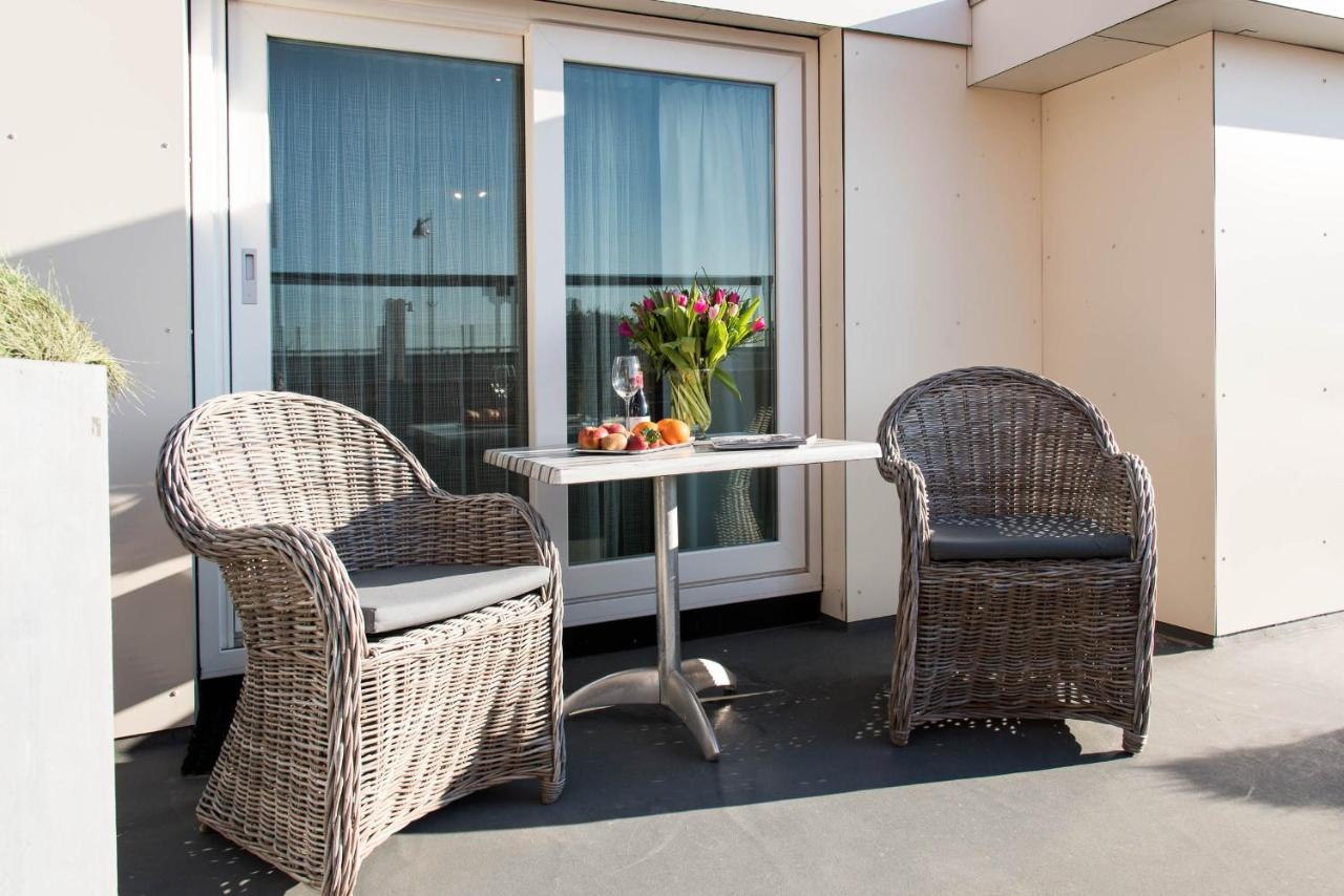 hotel strandhotel de vassy nederlands egmond aan zee kust nederland balkon