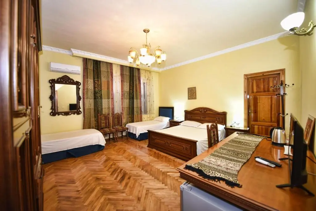 Rozentuin hotel albanië