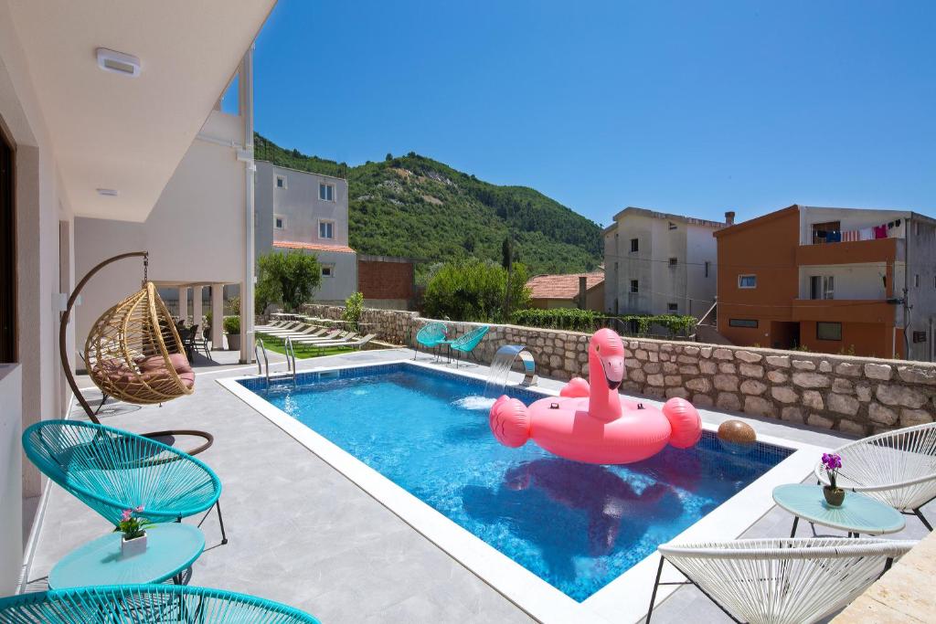 hotel-villa-lazy-hill-montenegro