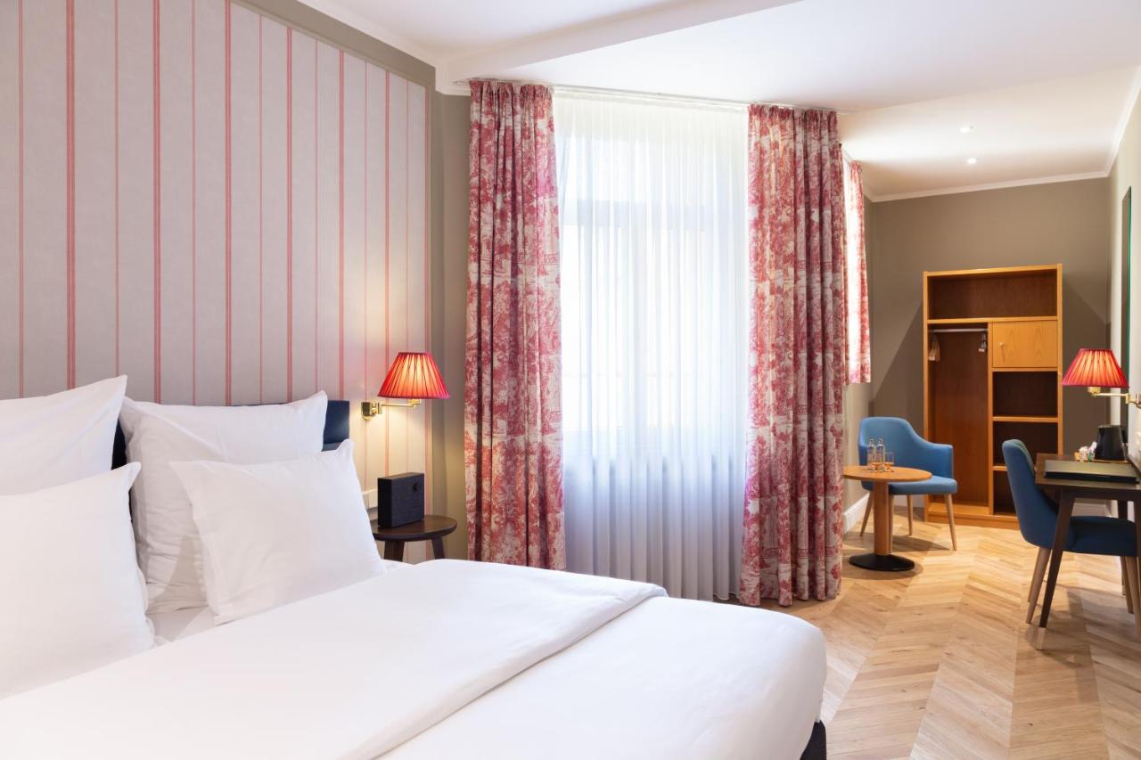 hotel perrin city luxemburg bed